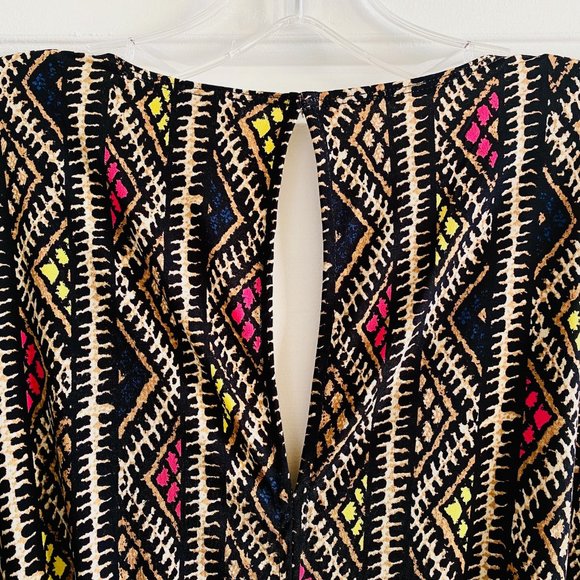 BCBG | BCBGeneration Multicolored Tribal Print V-Neck Romper with Pocket… - Picture 7 of 9